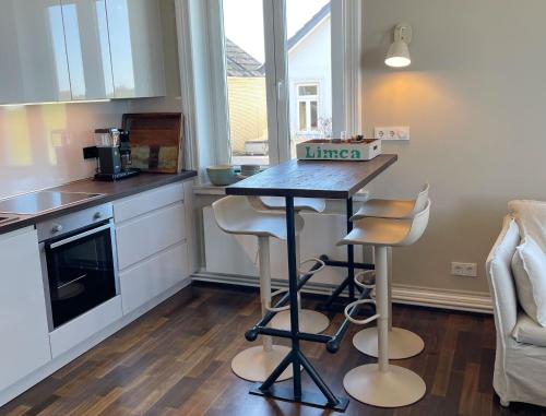 Apartment with Sea View image 8