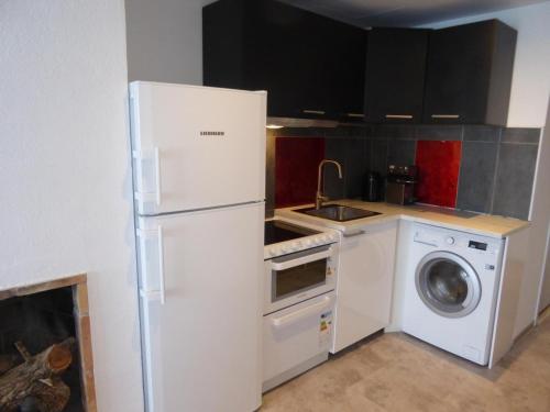 Apartamento Llançà, 2 dormitorios, 5 personas - ES-228-51