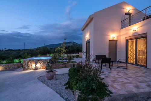 Exterior view, Pink Sand Villas in Innachori