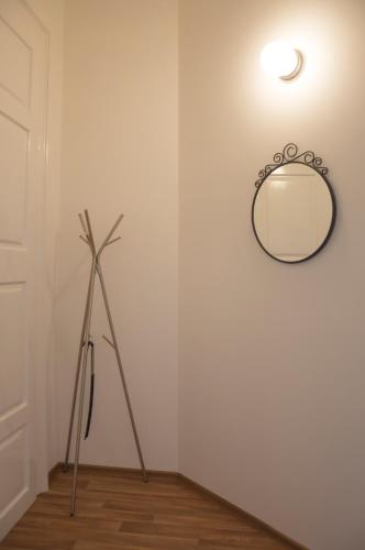 One-Bedroom Apartment image 9