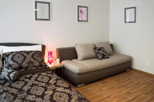 Two-Bedroom Apartment image 4