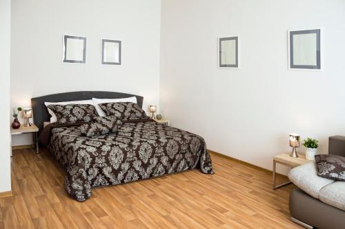 Two-Bedroom Apartment image 3