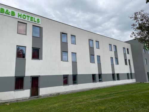 B&B HOTEL Laval Ouest