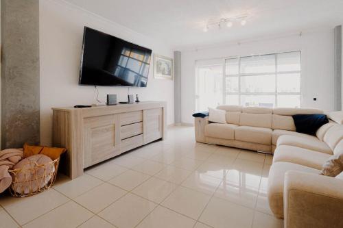 3 bedrooms, 3 beds