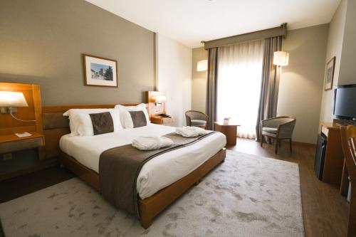 賴尼亞阿米莉亞藝術與休閒酒店 (Hotel Rainha D. Amelia, Arts & Leisure) in 布朗庫堡