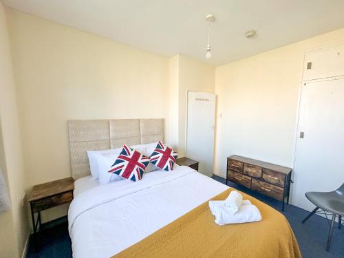 Flat 21, London (photo 4)