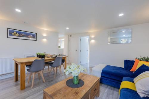 Central Windsor Modern Garden Flat, Walk 2 Sights - By Tempstay, Windsor (Foto 5)