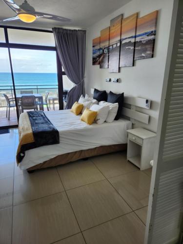 Driftsands Sea View Flats in Uvongo Beach