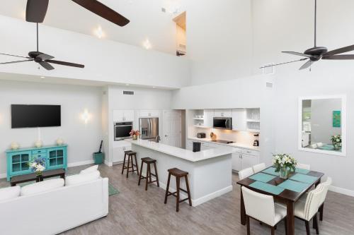 Dolphin Point Villas in Key Largo (Florida)