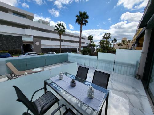 Sea View Luxury Apartment - Playa del Duque