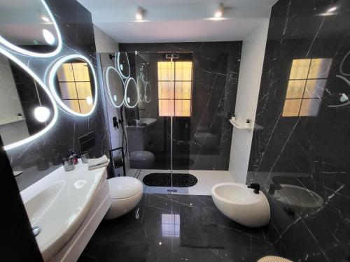 Sea View Luxury Apartment - Playa del Duque - image 5
