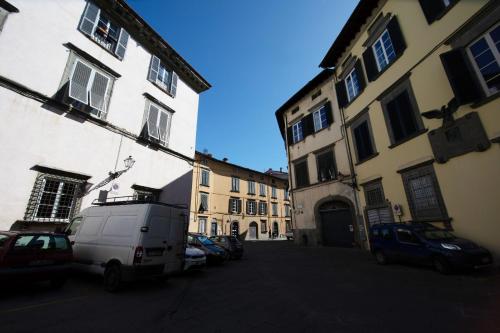 Venus Luxury Apartment in Center Town - image 2