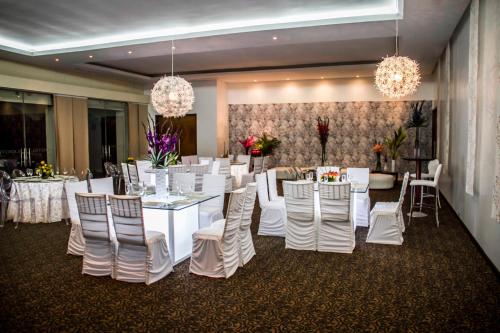 Banquet hall, Lidotel San Cristobal in San Cristobal