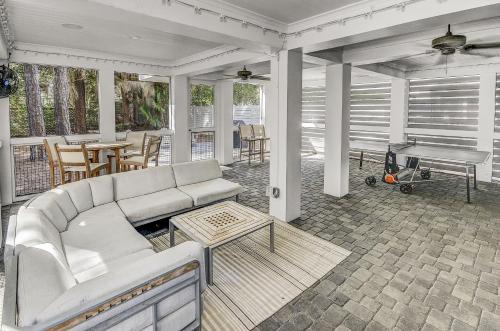 Five-Bedroom House image 6