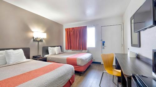 Motel 6-Gallup NM - image 10