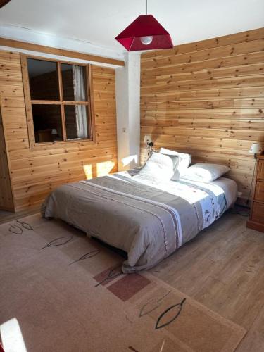 Spacious cocoon with garden in La Salle-les-Alpes Serre Chevalier Villeneuve