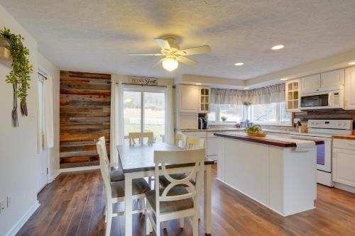 Coudersport Home with Outdoor Spa and Stargazing! in Coudersport, USA