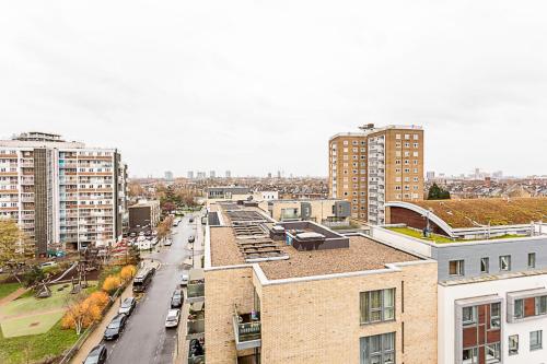 Trendy Queen's Park Apartment with Views across London