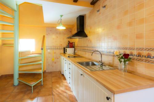  Charming House in Fresneda de la Sierra Tiron with Garden in Fresneda de la Sierra Tirón