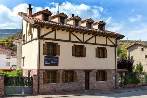  2 bedrooms house with furnished terrace at Fresneda de la Sierra Tiron, Pension in Fresneda de la Sierra Tirón