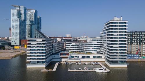 Luxury penthouse with stunning sea views & private sauna, Helsinki (Foto 3)