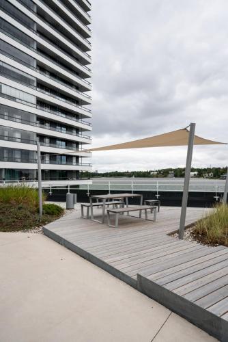 Luxury penthouse with stunning sea views & private sauna, Helsinki (Foto 6)