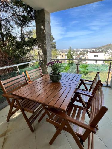 Kilátás, 2+1 House in Bodrum center with sea view and big private garden in Omurca