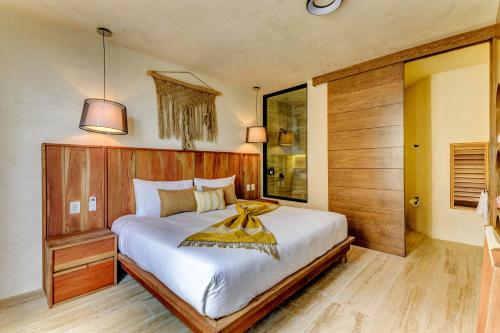 Suite with Terrace image 10