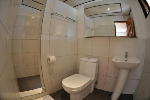 Parrot Resort Moalboal Room Type - Double Room with Pool View