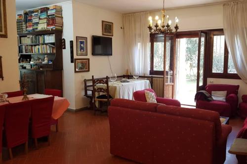 Peaceful Villa in Firenze with private pool - image 14