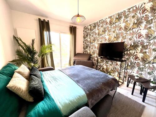 LE PRADO - Spacieux studio tout confort sur les hauteurs de Grasse, Grasse