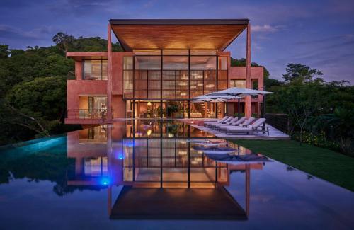 Four Seasons Resort Costa Rica at Peninsula Papagayo in Peninsula Papagayo
