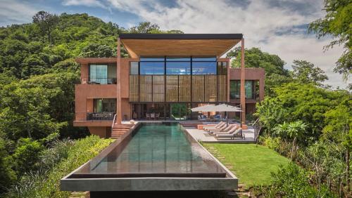 Four Seasons Resort Costa Rica at Peninsula Papagayo in Peninsula Papagayo