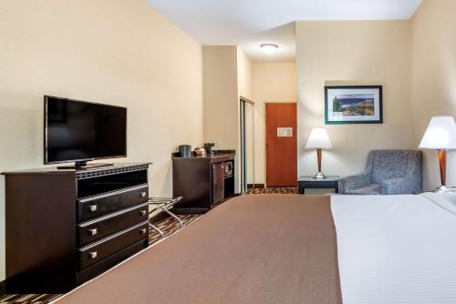 Best Western Plus Victor Inn & Suites