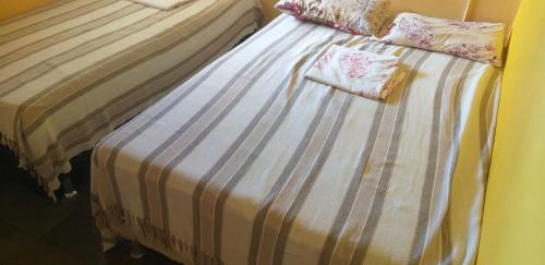 Flats no FORTE 200m praia ar piscinas portaria 24H