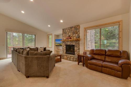 A szálláshely kívülről, Lukins Lodge By The Lake Hot Tub in Lake Valley