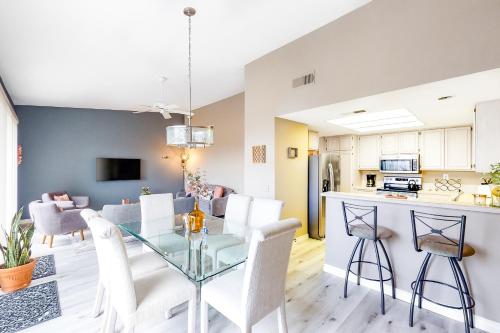 Laurel Valley Condos - main image