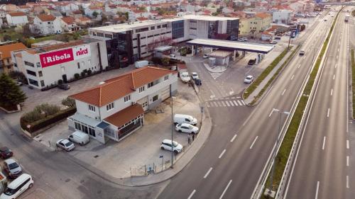 المنظر الخارجي, Kapov's Rooms in Kastela
