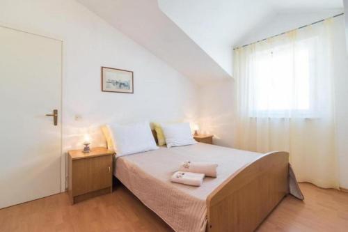 One-Bedroom Apartment with Terrace and Sea View image 10