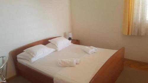 Two-Bedroom Apartment with Balcony and Sea View room in Apartments with parking space Stobrec Split - 20510