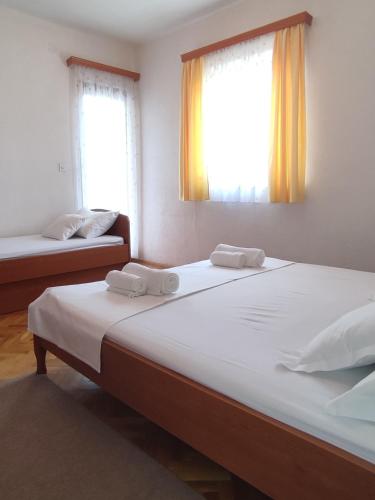 One-Bedroom Apartment with Balcony image 7