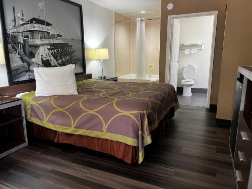 斯萊德爾速8酒店 (Super 8 By Wyndham Slidell) in 斯萊德爾 (LA)