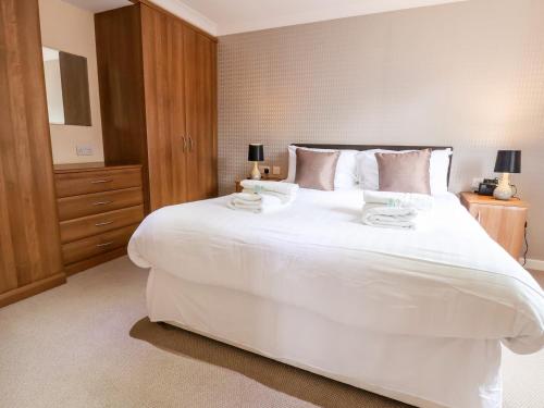 Oak Lodge Shrewsbury - main image