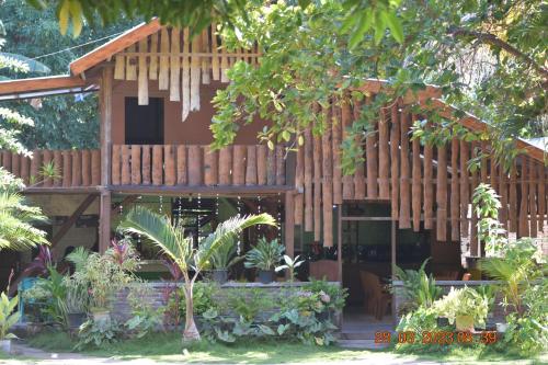 정원, Del Mar Home Stay in 낭아메세