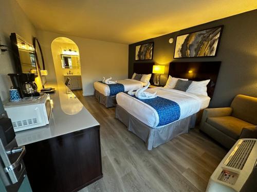 . Sierra Inn