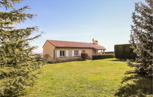 Maisons de vacances Amazing Home In Cheminas With Outdoor Swimming Pool, Wifi And Private Swimming Pool