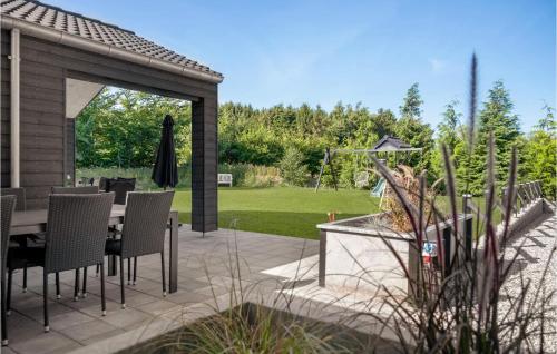 Vista exterior, Lovely Home In Glesborg With Sauna in Glesborg