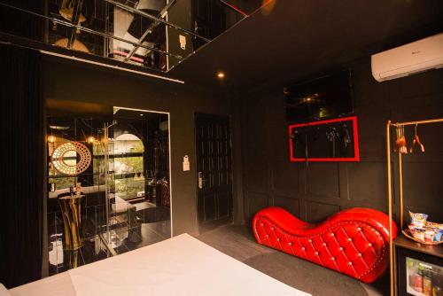 MIX BOUTIQUE HOTEL 20 PHÚC LA HÀ ĐÔNG - by Bay Luxury