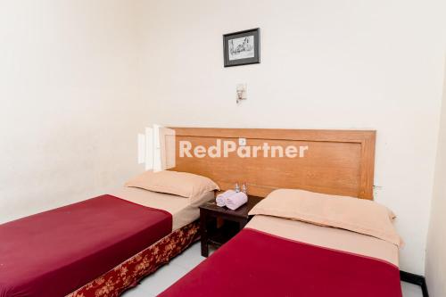 Superior Twin Room image 6
