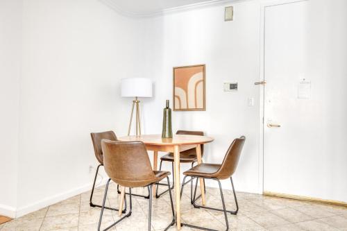 Sutton Place 2BR w Gym Pool nr Rockefeller NYC-516, Nowy Jork (zdjęcie 6)